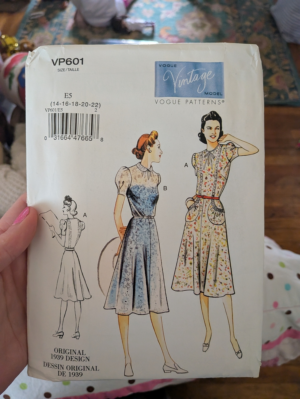 Vogue Vintage VP601 Dress Sewing Pattern - Floral & Blue Options Uncut